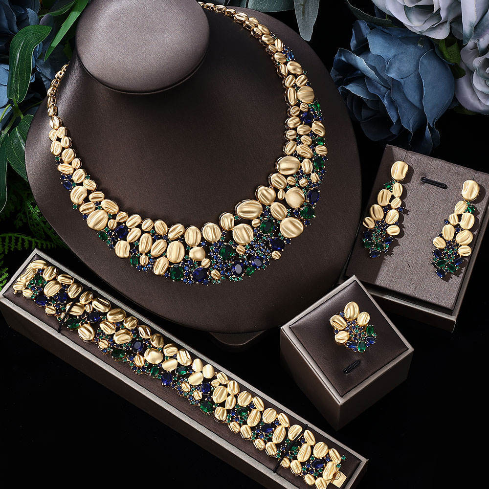 Exaggerated Necklace And Earring Wedding Set, Luxurious And Fashionable