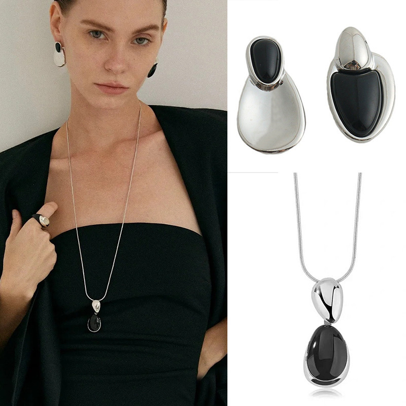 New Chinese Style Accessories Irregular Stitching Black Onyx Necklace Women - Image 2